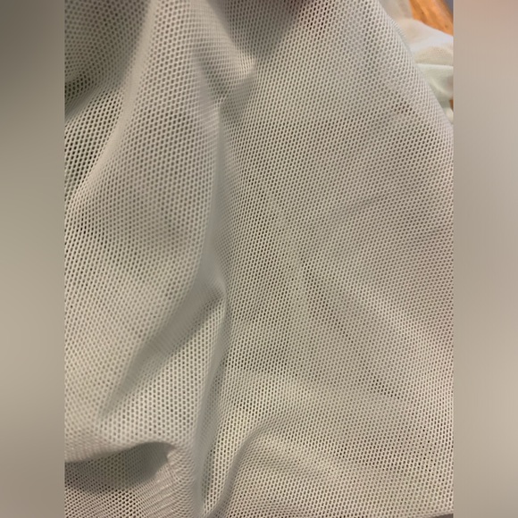 Beautiful Aritzia Babaton ruched tulle cocktail dress (mint) - Picture 3 of 3